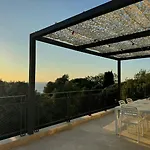 Between Beaches And Hilltop Villages Tatil Evi *
